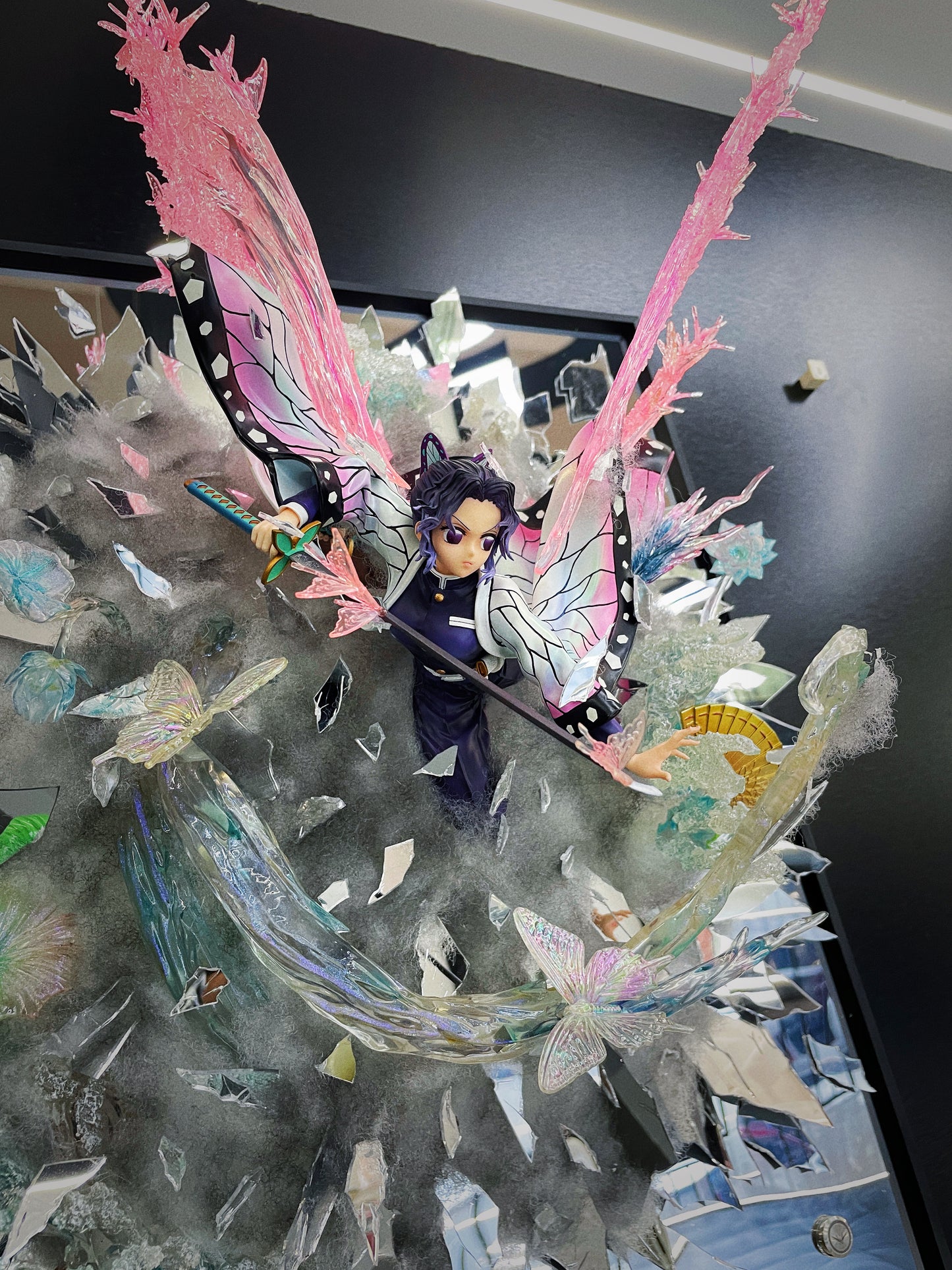 Demon slayer Shinobu kocho fly from broken mirror 50*60cm