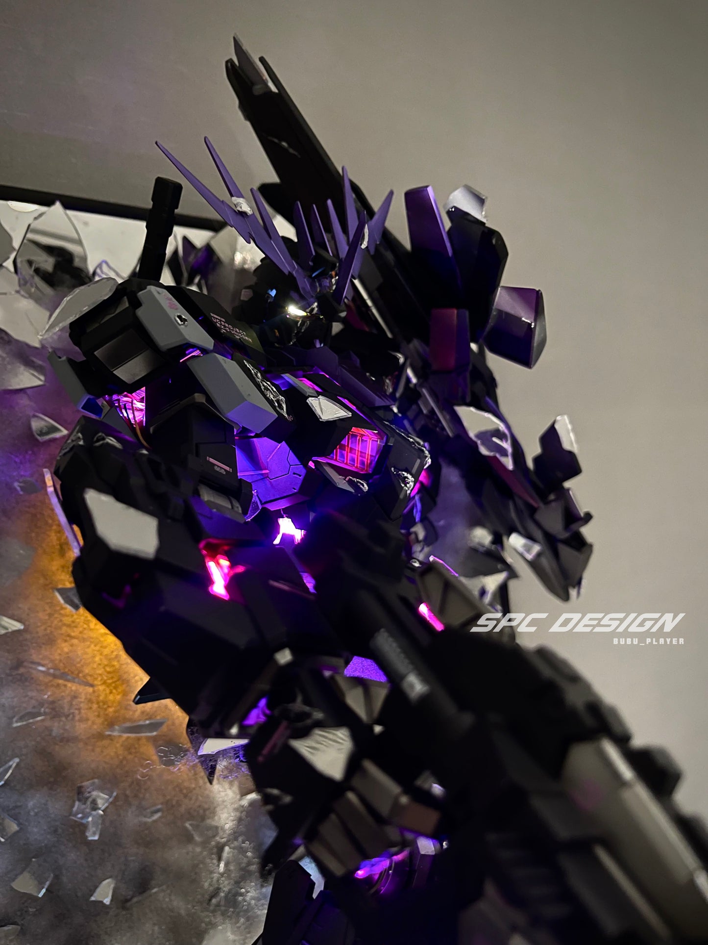 Unicorn Gundam 02 Black style feeling with broken mirror 1:48 mega