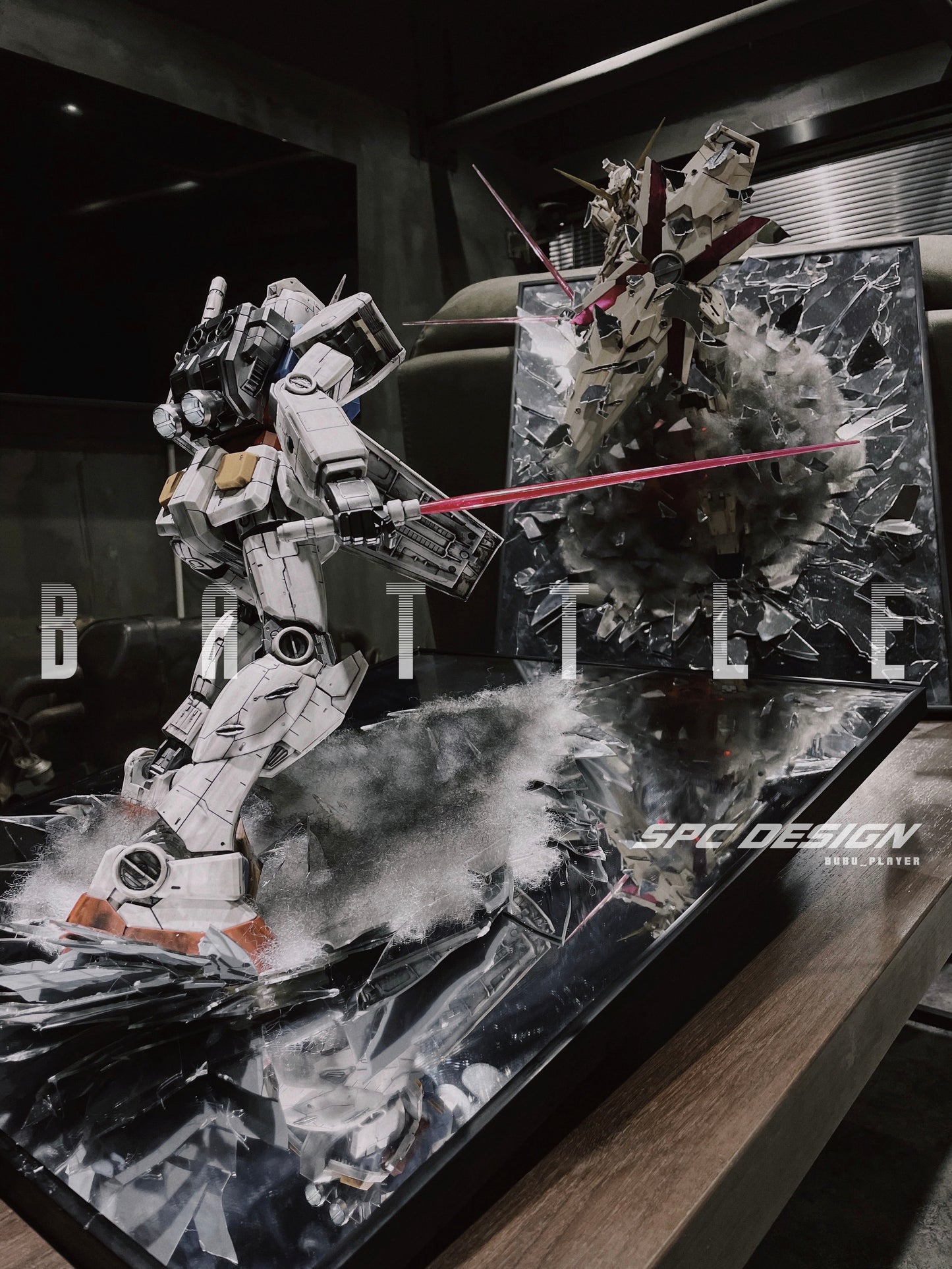 RX-78 Gundam with Broken Mirror or plat form