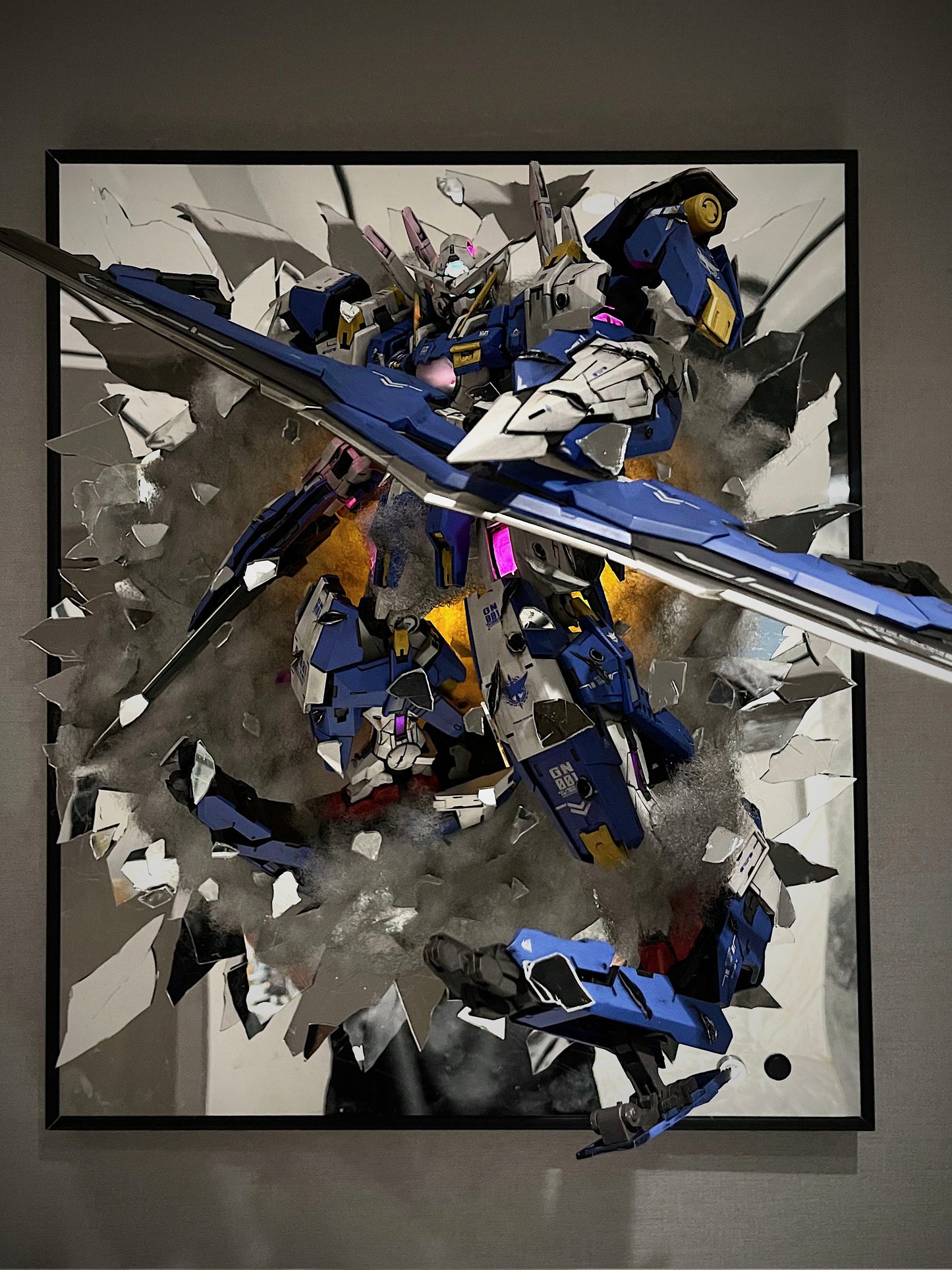 NG001 Gundam Avalanche-EXIA with broken mirror