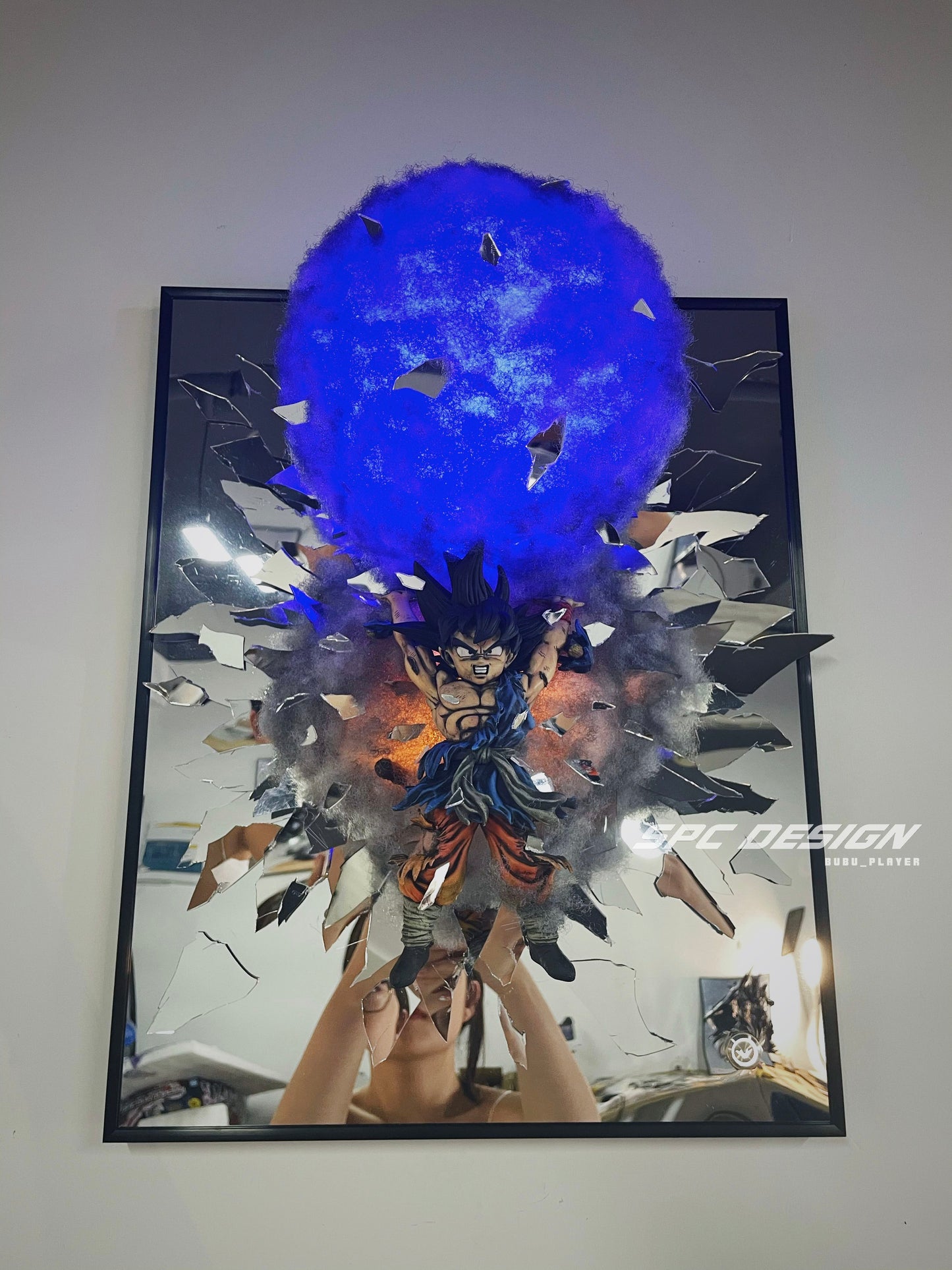Guko broken mirror with spirit bomb!!Anime world! !