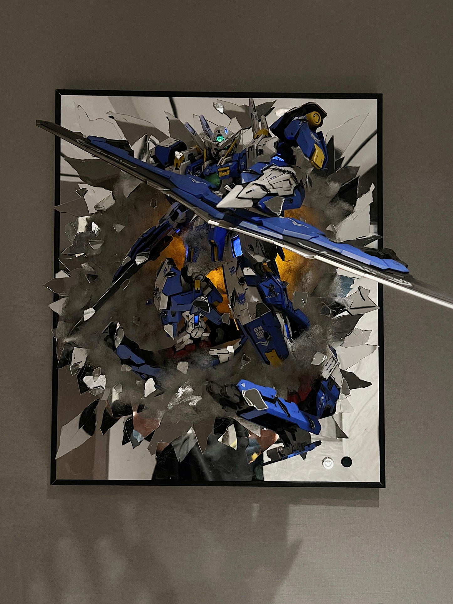 NG001 Gundam Avalanche-EXIA with broken mirror